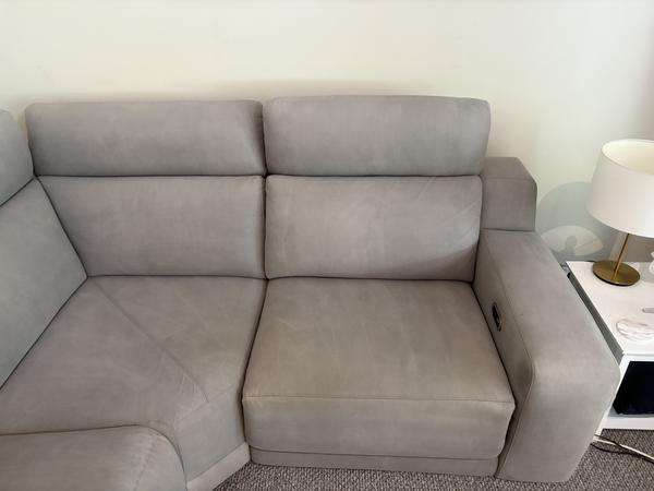 Lounge Suite Cleaning